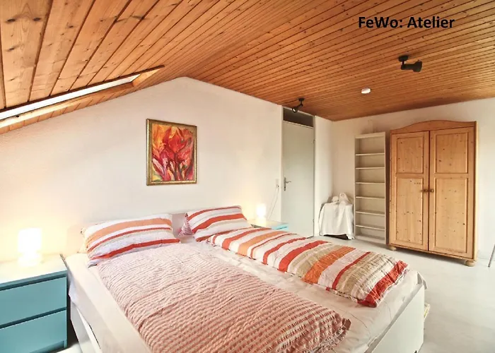 アパート Atelierwohnung Mit Seeblick ジプリンゲン